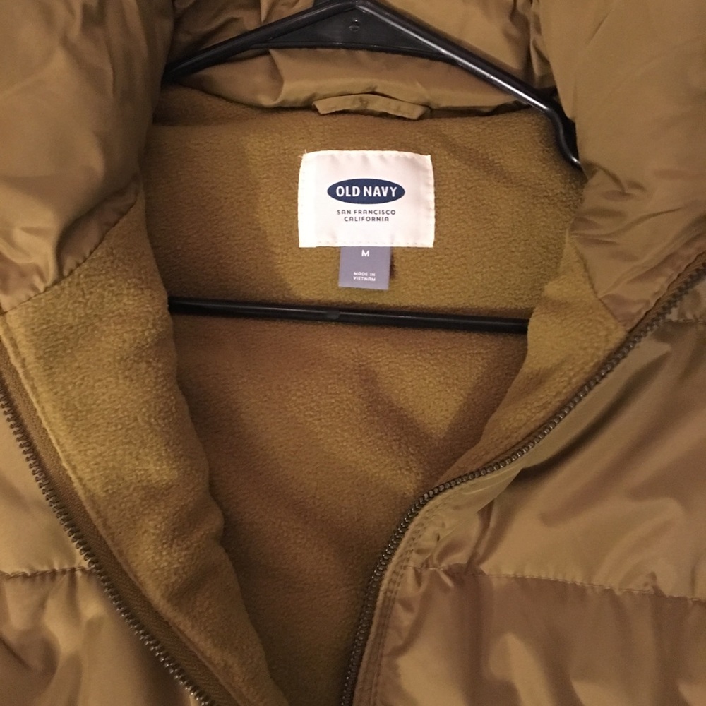 Puffer Jacket. Old Navy.